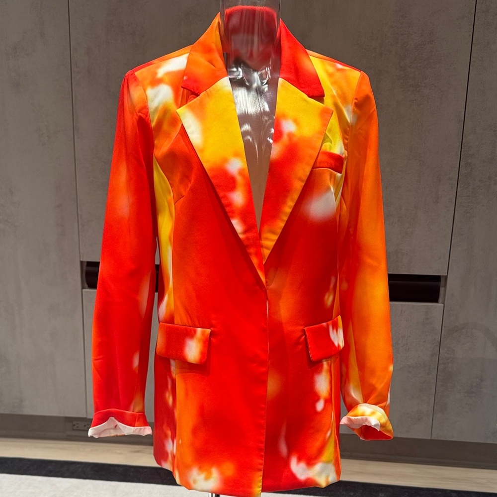 L'ATISTE Vibrant Orange and Yellow Blazer